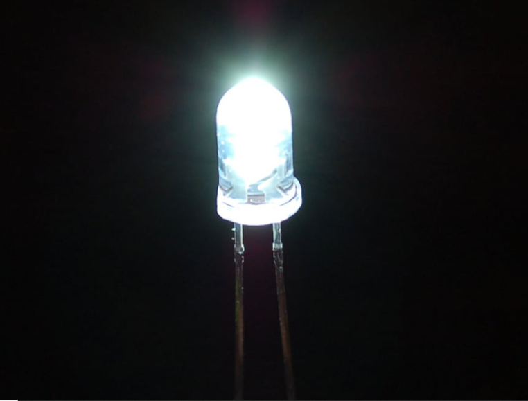 3MM WHITE LEDS – KSH 5 at CLOUD SENSORS Mombasa – Top quality displays. Best electronics in Kenya. Shop now for Arduino, ESP32, sensors and IoT devices.